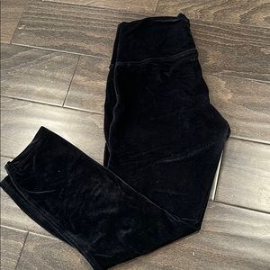 Lululemon wunder under blk velvet